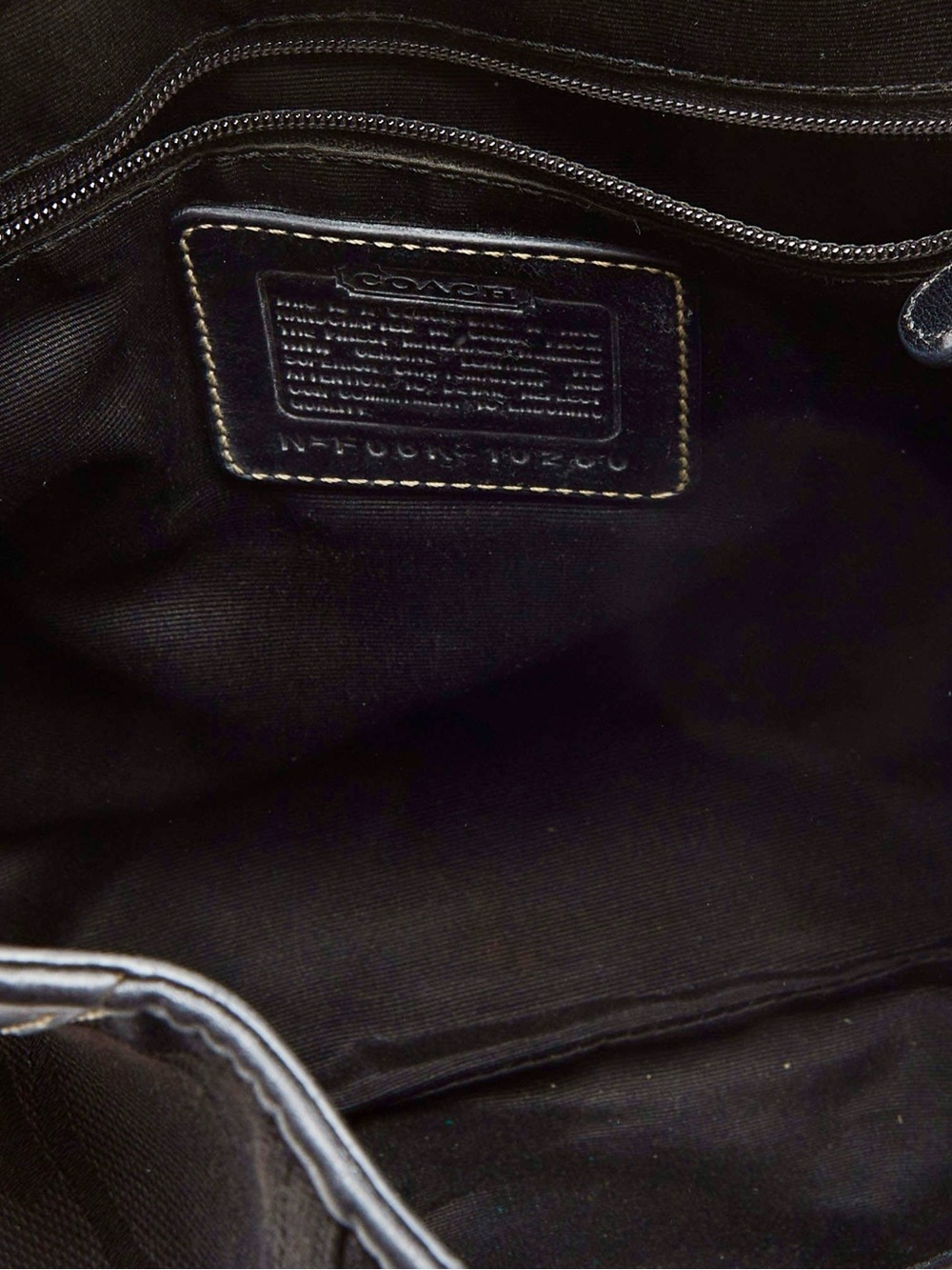 COACH Hamptons Signature Python Stripe Hobo Bag Black Y2K Shoulder Bag - Picture 4 of 6